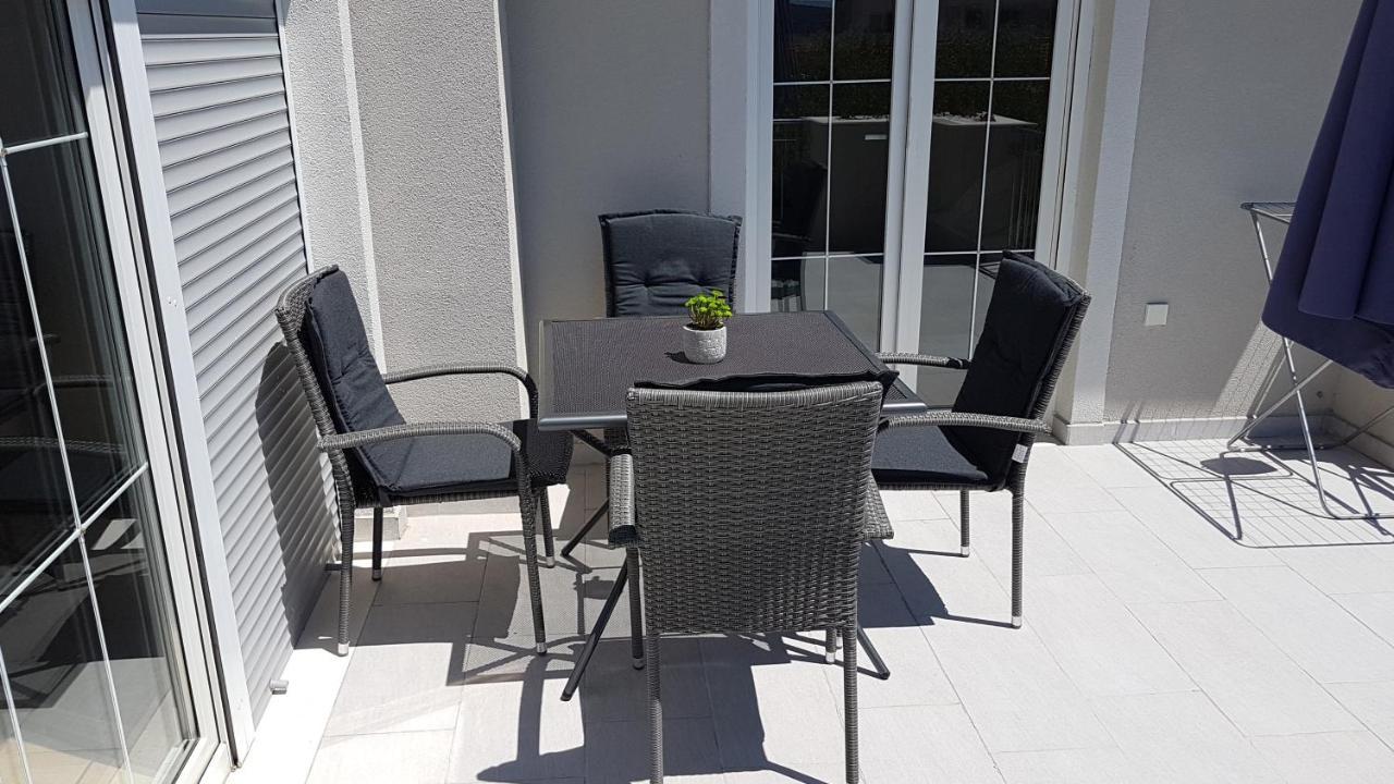 Apartments Luna Свети свети Филип и Яков Екстериор снимка