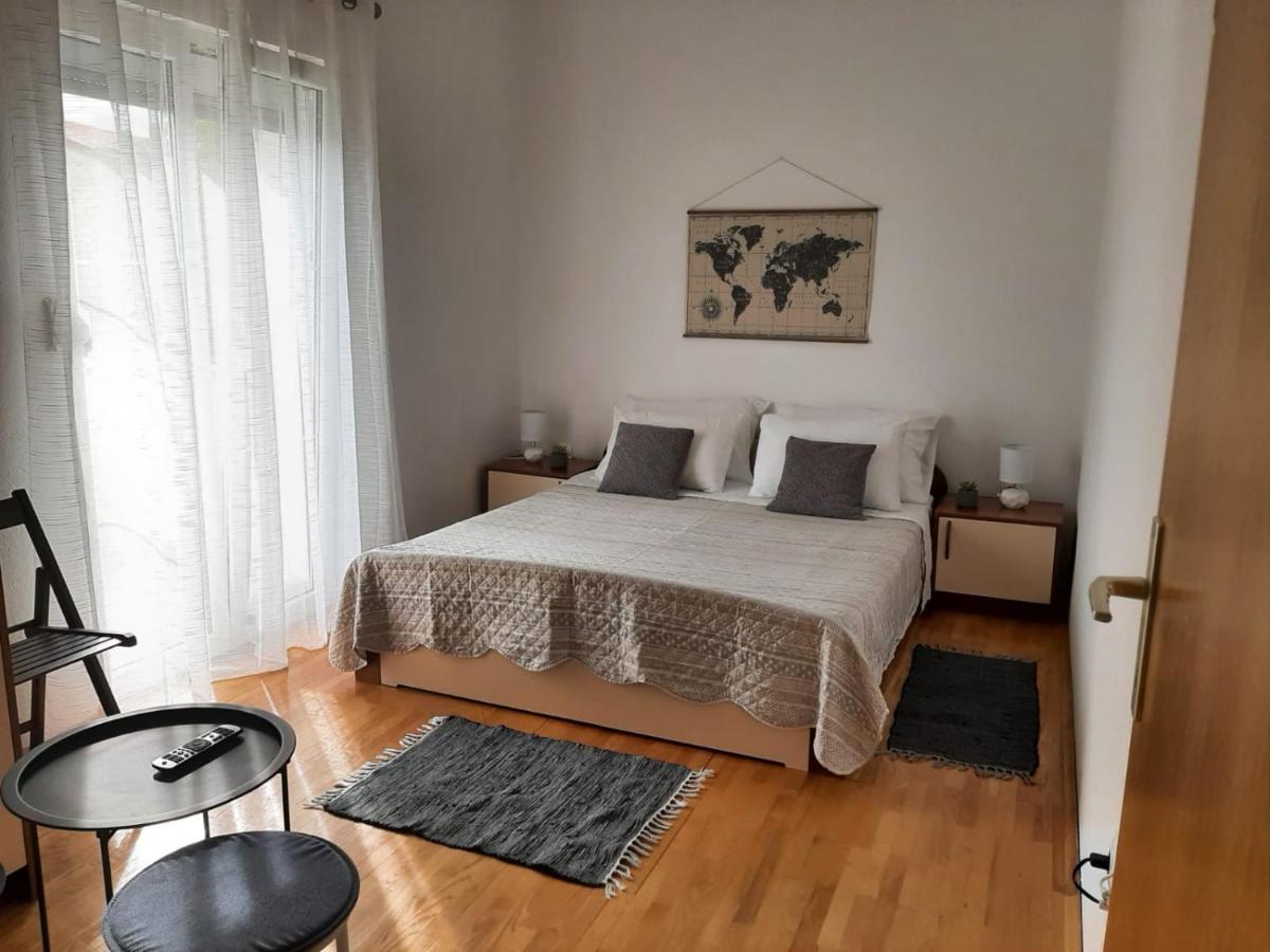 Apartments Luna Свети свети Филип и Яков Екстериор снимка