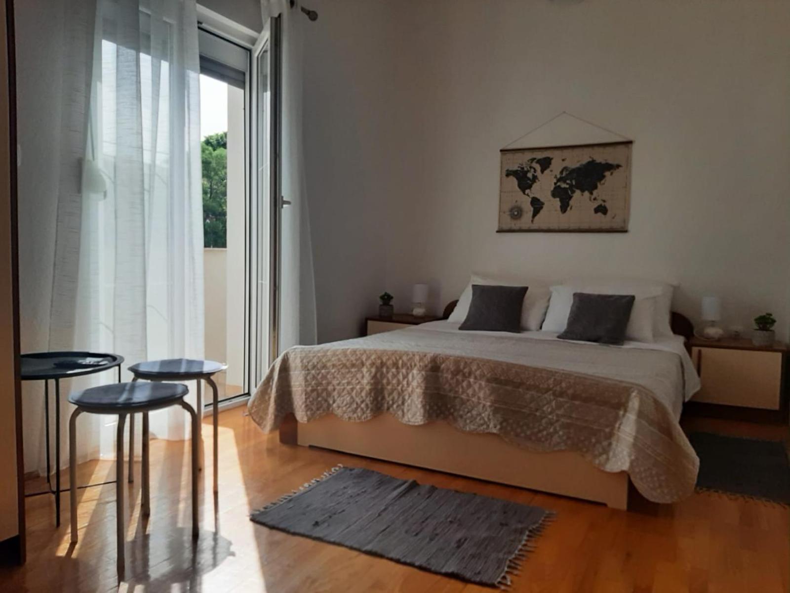 Apartments Luna Свети свети Филип и Яков Екстериор снимка