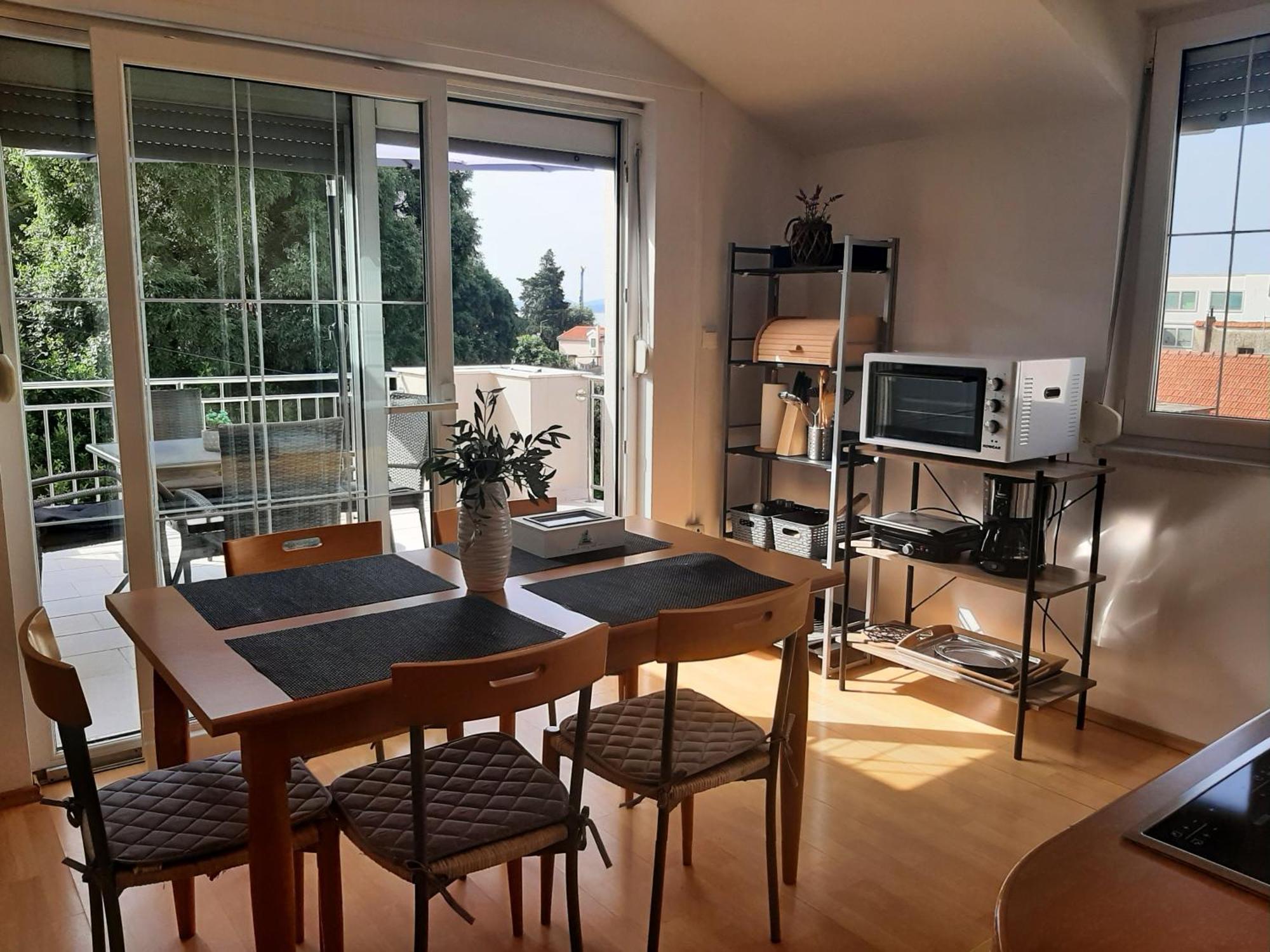 Apartments Luna Свети свети Филип и Яков Екстериор снимка